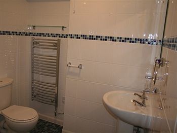 Crossways & Sea View Holiday Apartments Torquay Exterior photo